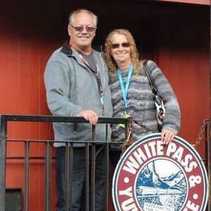 Meet your Posher, Gwen ray